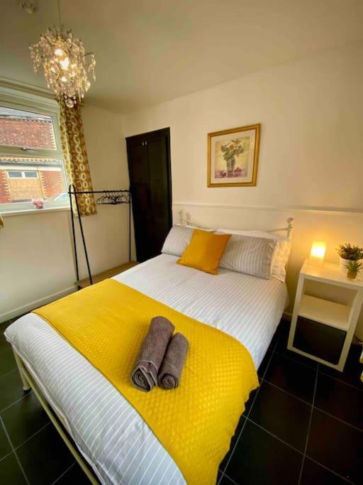 Brickworks - 2 Bedrooms, 15 Mins Walk To The Centre, With Garden คาร์ดิฟฟ์ ภายนอก รูปภาพ